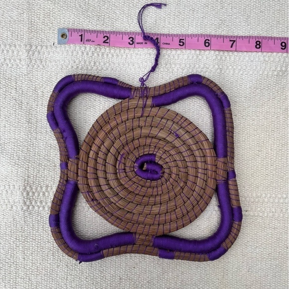 Pine Needle Wrapped Handwoven Honduran Trivet-$ for Women in Honduras 🇭🇳 - Picture 3 of 4